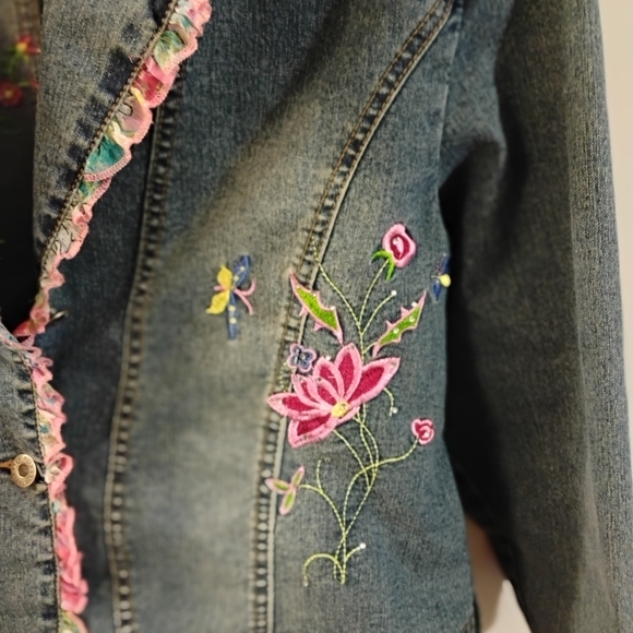 Mechant Blue Jean Jacket with Pink Embroidery - Picture 7 of 10
